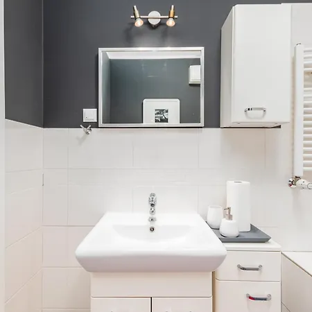 Krypska 18 By Homeprime Apartment *