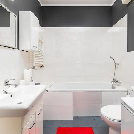 Apartment Krypska 18 By Homeprime Warsaw